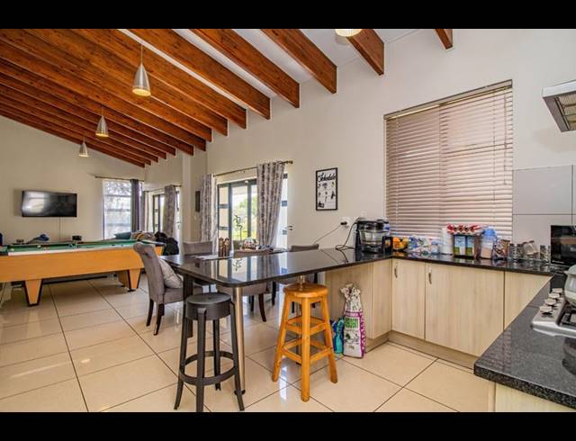 4 BEDROOM HOUSE FOR SALE IN JACKAL CREEK GOLF ESTATE